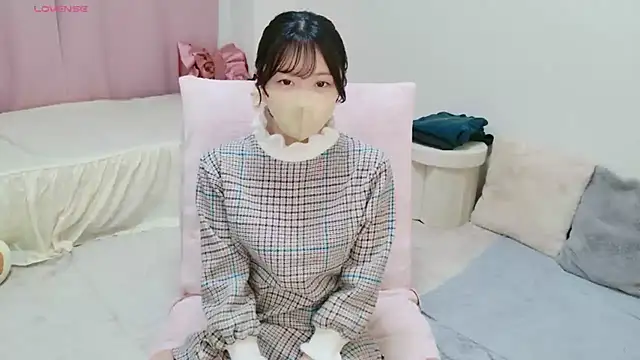 anchan  online show from 03-18-26, 12:41