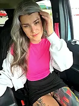 Snapshot of Lilmissvyx chatting on 06-10-26, 02:27 Lilmissvyx online show from 06-10-26, 02:27