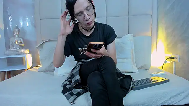 Hecatee 77 online show from 10-23-25, 08:07