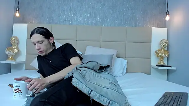 Hecatee 77 online show from 03-07-26, 09:34