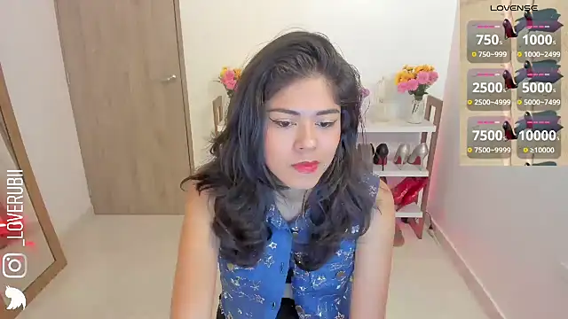Snapshot of loverubii chatting on 05-05-26, 06:10 loverubii online show from 05-05-26, 06:10