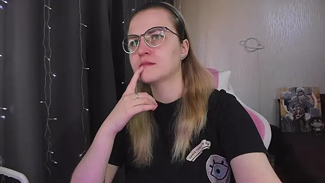 MissBrightShine online show from 04-01-26, 08:26