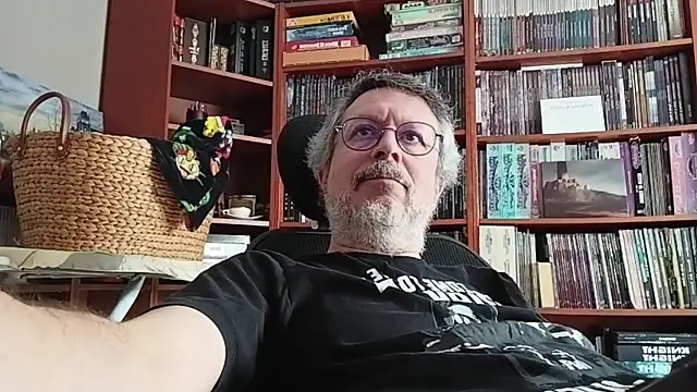 Mandra is a whore online show from 10-26-25, 11:27