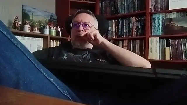 Mandra is a whore online show from 11-15-25, 12:56