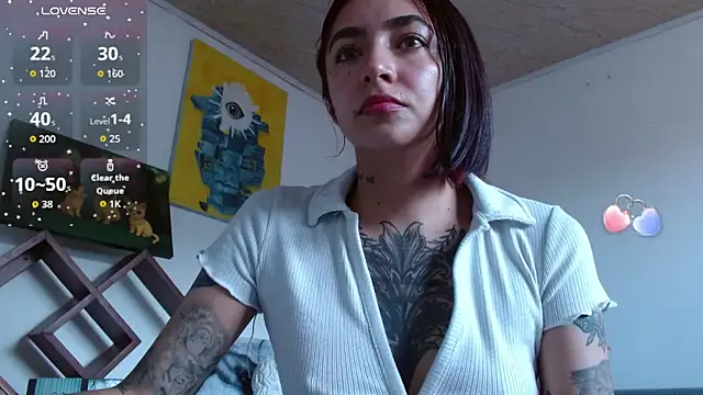 ZoeBakers  online show from 11-11-25, 03:12