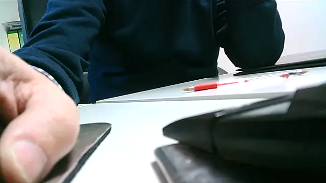 Snapshot of Gregcam chatting on 12-02-24, 07:58 Gregcam online show from 12-02-24, 07:58