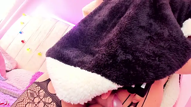 Snapshot of Satuurn_ chatting on 12-12-24, 07:26 Satuurn online show from 12-12-24, 07:26