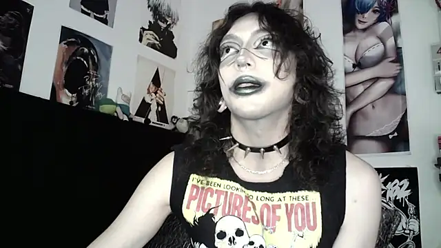 Snapshot of kiiler_queen chatting on 06-09-26, 07:03 kiiler queen online show from 06-09-26, 07:03