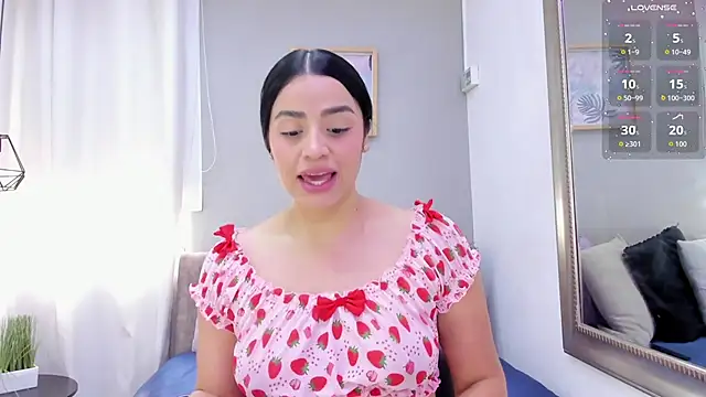 Snapshot of Paula_Desousa chatting on 09-16-25, 05:36 Paula Desousa online show from 09-16-25, 05:36