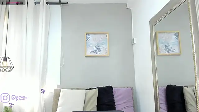 Snapshot of Paula_Desousa chatting on 02-12-26, 05:41 Paula Desousa online show from 02-12-26, 05:41