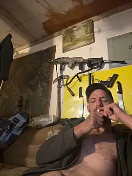 Snapshot of 420rickie420 chatting on 12-23-24, 07:30 420rickie420 online show from 12-23-24, 07:30