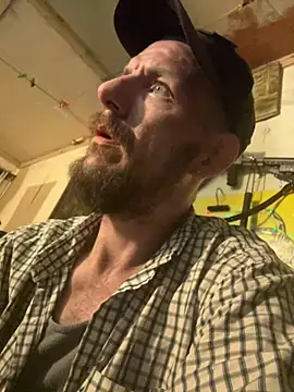 Snapshot of 420rickie420 chatting on 12-31-24, 10:34 420rickie420 online show from 12-31-24, 10:34