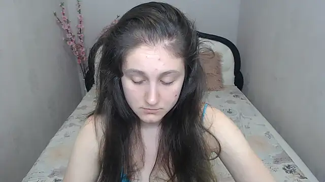 Holliy Cooper online show from 07-16-26, 06:52