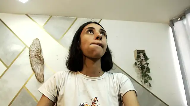 RoxanaCyrano  online show from 10-14-25, 07:03