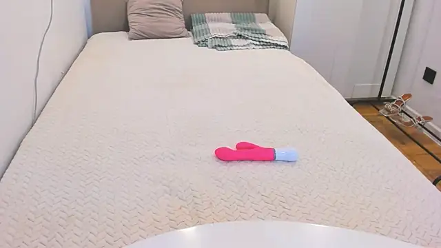 Snapshot of liloneforyou chatting on 02-01-26, 01:09 liloneforyou online show from 02-01-26, 01:09