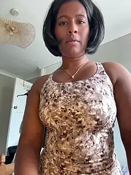 Snapshot of RoseMelanie chatting on 05-18-26, 12:55 RoseMelanie online show from 05-18-26, 12:55