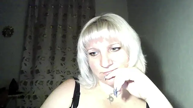 MeilomaWesa online show from 10-27-25, 02:54