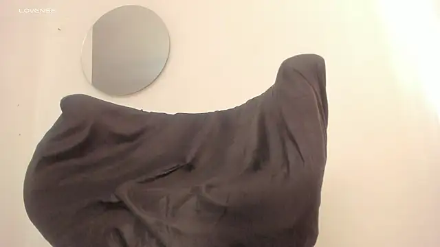 Snapshot of isabelsexysmile_ chatting on 07-21-26, 08:00 isabelsexysmile online show from 07-21-26, 08:00