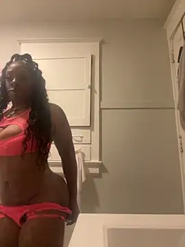 Snapshot of immona chatting on 10-28-25, 07:12 immona online show from 10-28-25, 07:12