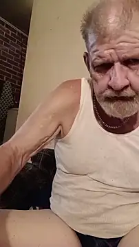 Snapshot of cmagic9 chatting on 07-16-26, 05:02 cmagic9 online show from 07-16-26, 05:02
