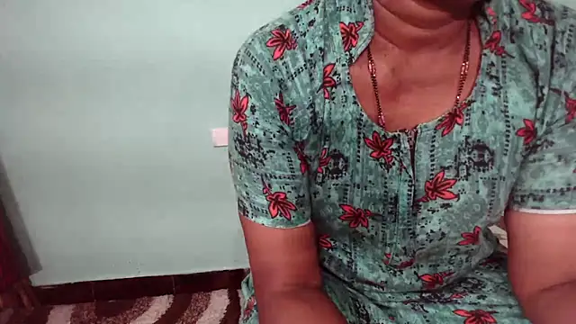 shrutitelugu69 online show from 12-22-25, 06:43