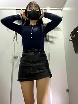 Snapshot of Asia-Lynn chatting on 01-17-26, 11:15 Asia-Lynn online show from 01-17-26, 11:15