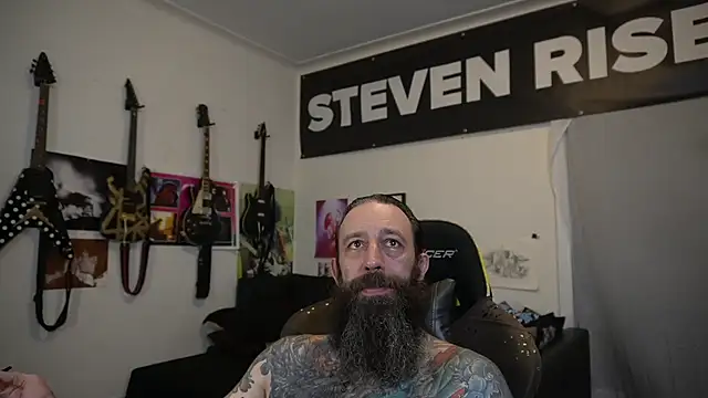 Snapshot of StevenRiseNYC chatting on 07-03-26, 12:17 StevenRiseNYC online show from 07-03-26, 12:17
