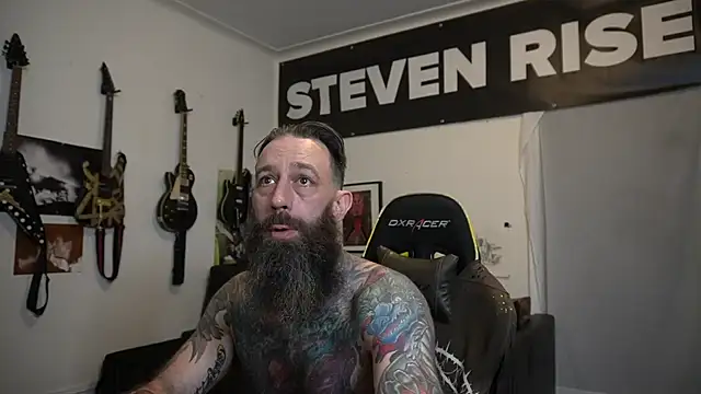 Snapshot of StevenRiseNYC chatting on 07-16-26, 10:32 StevenRiseNYC online show from 07-16-26, 10:32