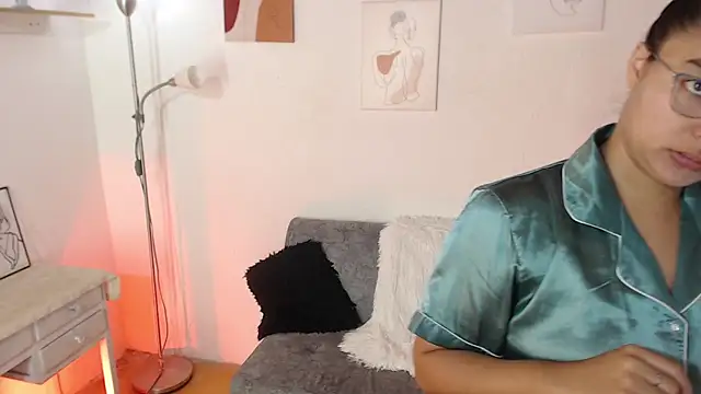  Kim  M online show from 09-20-25, 01:12