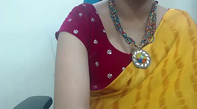 Snapshot of Lovely_Siri_23 chatting on 02-01-25, 08:08 Lovely Siri 23 online show from 02-01-25, 08:08