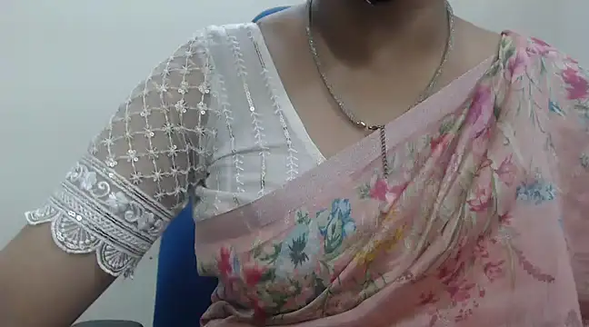 Snapshot of Lovely_Siri_23 chatting on 02-12-25, 06:19 Lovely Siri 23 online show from 02-12-25, 06:19