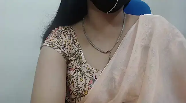 Snapshot of Lovely_Siri_23 chatting on 03-17-25, 07:48 Lovely Siri 23 online show from 03-17-25, 07:48