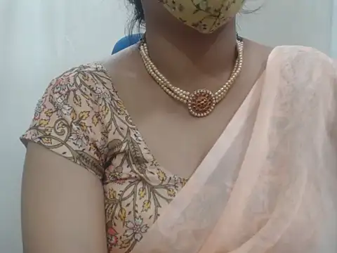 Snapshot of Lovely_Siri_23 chatting on 11-11-25, 01:55 Lovely Siri 23 online show from 11-11-25, 01:55