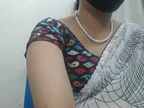 Lovely Siri 23 online show from 04-22-26, 05:54