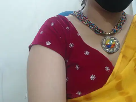 Snapshot of Lovely_Siri_23 chatting on 07-10-26, 05:37 Lovely Siri 23 online show from 07-10-26, 05:37