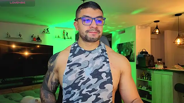 Michael Diamond online show from 10-29-25, 02:36