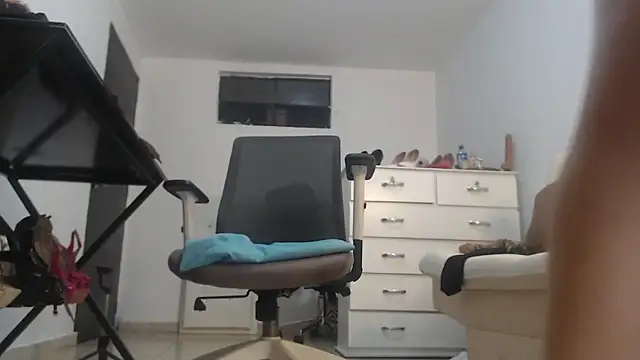 ammarahot7777 online show from 03-28-26, 12:32