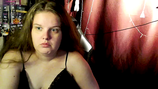 Snapshot of so_cute777 chatting on 11-17-25, 07:03 so cute777 online show from 11-17-25, 07:03