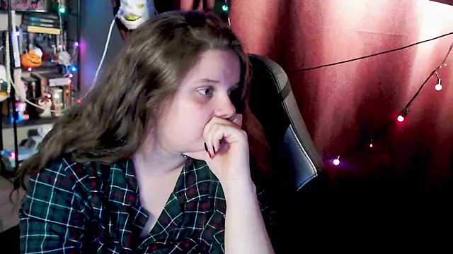 Snapshot of so_cute777 chatting on 11-22-25, 09:14 so cute777 online show from 11-22-25, 09:14