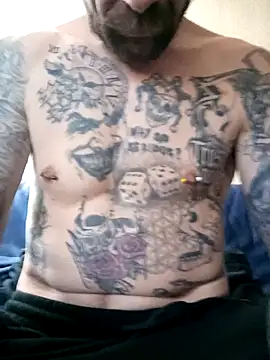 Snapshot of PIercingBoy38 chatting on 03-09-26, 01:37 PIercingBoy38 online show from 03-09-26, 01:37
