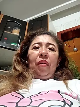 Snapshot of Valentinaa_mature chatting on 11-24-25, 02:00 Valentinaa mature online show from 11-24-25, 02:00