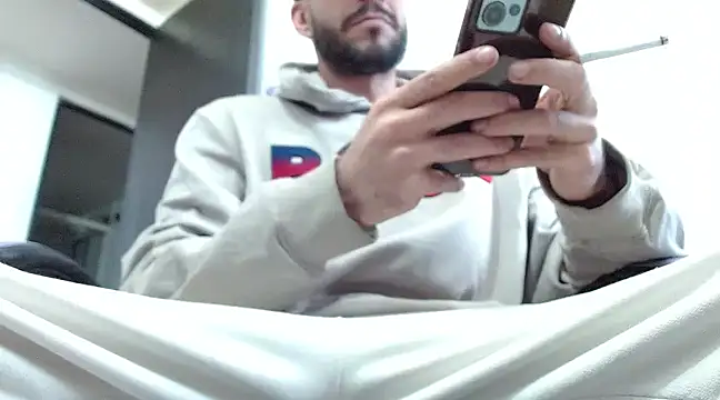 Snapshot of Money_For_masterCody chatting on 01-28-25, 04:19 Money For masterCody online show from 01-28-25, 04:19