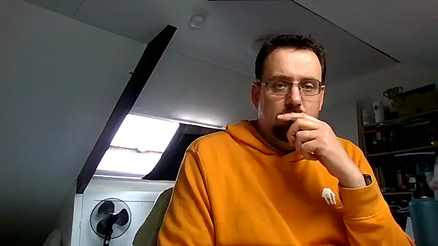 rdewaard81 online show from 10-29-25, 11:56