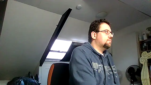 rdewaard81 online show from 11-20-25, 07:41