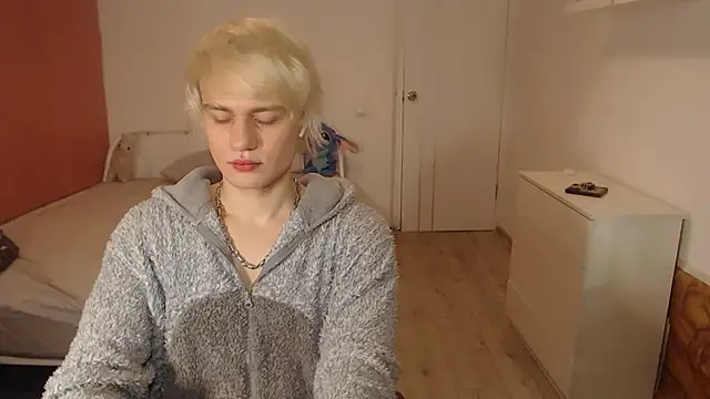 Oliver sweet  online show from 01-19-26, 02:04