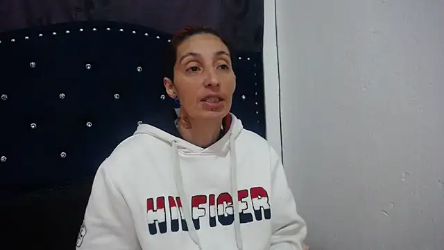 anyu1306 online show from 12-18-24, 02:17