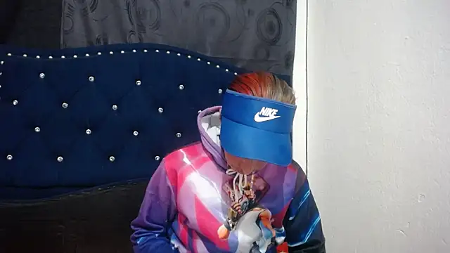 anyu1306 online show from 12-29-24, 02:38