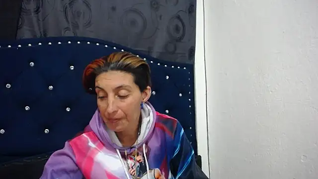 anyu1306 online show from 01-09-25, 03:47