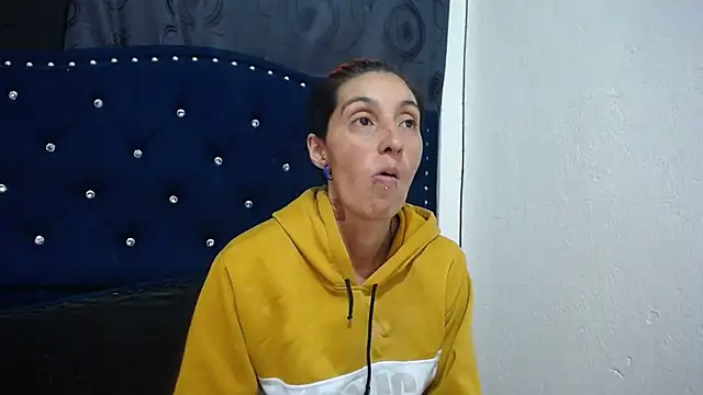 anyu1306 online show from 01-11-25, 02:09