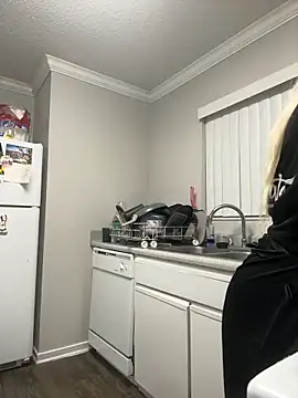 Snapshot of creamdreammmm chatting on 11-12-25, 02:56 creamdreammmm online show from 11-12-25, 02:56